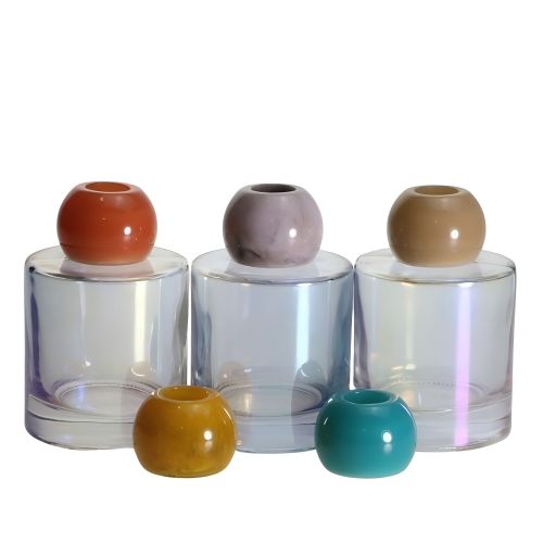 Glass diffuser bottle with plastic cap